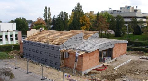 Pose de la charpente du futur bâtiment du CNIDEP (1)